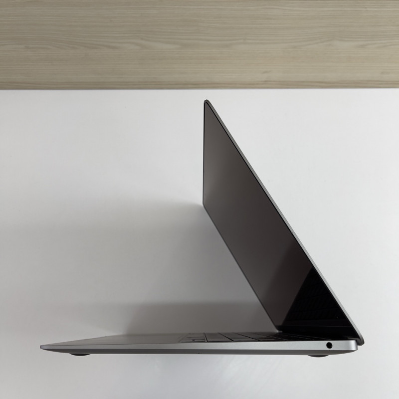 Air 2018 Space  i5 1.6ghz 8/256